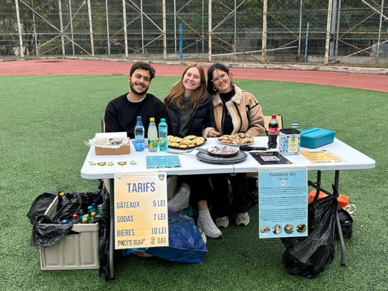 Vente de gâteaux avec l&rsquo;USAFI